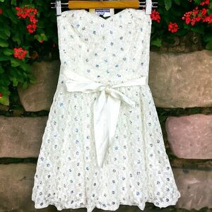 Delias Y2K Sequin Floral Lace Embellished Strapless Tie Waist Mini Prom Dress M